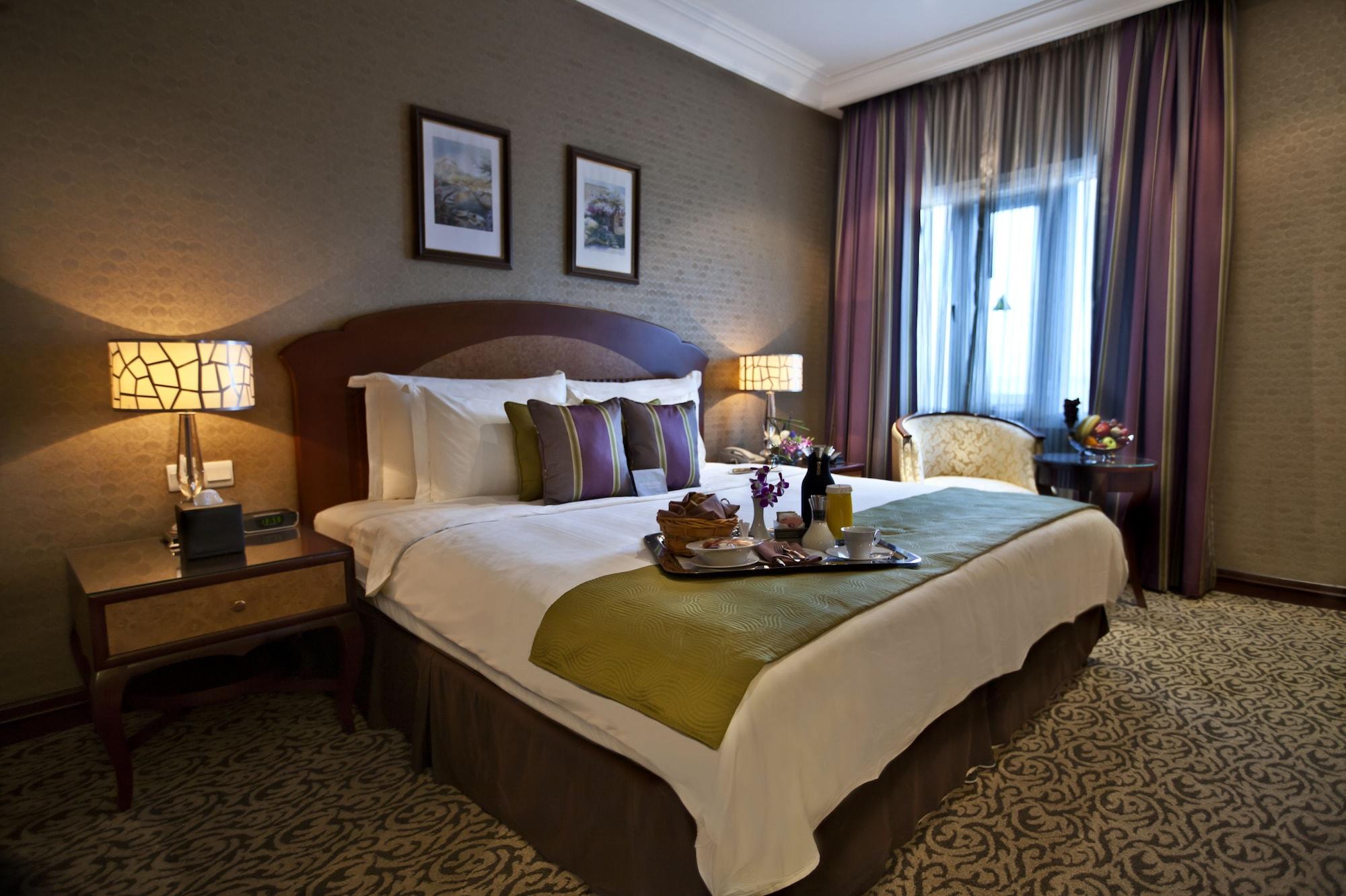Grand Regency Doha, Trademark Collection By Wyndham מראה חיצוני תמונה A bedroom at the hotel