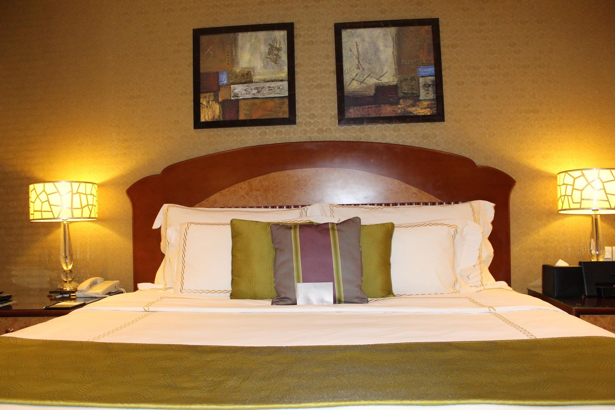 Grand Regency Doha, Trademark Collection By Wyndham מראה חיצוני תמונה A bedroom at the hotel