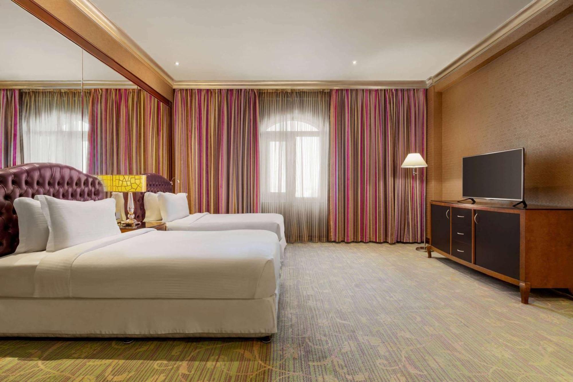 Grand Regency Doha, Trademark Collection By Wyndham מראה חיצוני תמונה A guest room at the hotel